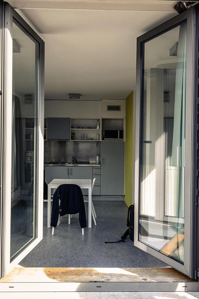 Saint-Josse-ten-Noode Youth Hostel Van Gogh מראה חיצוני תמונה